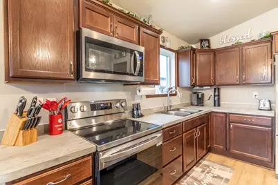 6762 69th Avenue S, Horace, ND 58047 - Photo 10