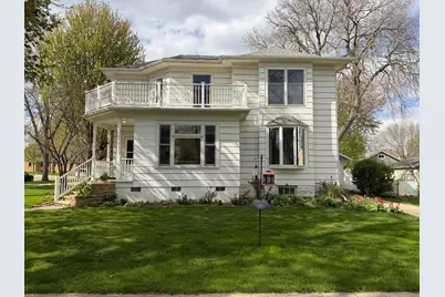 504 N Estey Street, Luverne, MN 56156 - Photo 2