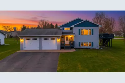339 11th Street NE, Milaca, MN 56353 - Photo 1