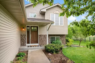5487 Kahler Dr NE, Albertville, MN 55301 - Photo 2