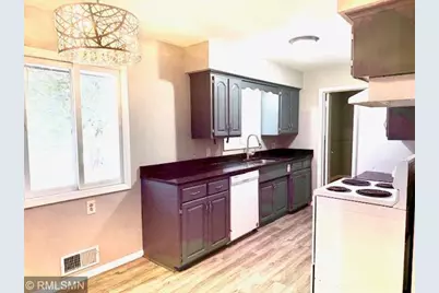 114 20th Avenue N, South Saint Paul, MN 55075 - Photo 2