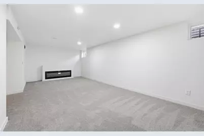 323 E 43rd Street, Minneapolis, MN 55409 - Photo 8