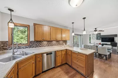 13476 Granada Avenue, Apple Valley, MN 55124 - Photo 4
