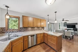 13476 Granada Ave, Apple Valley, MN 55124 - Photo 4