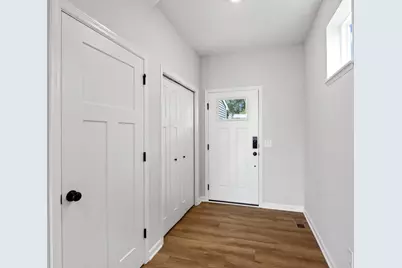 10545 Glenbrook Avenue S, Cottage Grove, MN 55016 - Photo 2