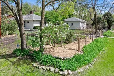 2651 Burd Place, Saint Louis Park, MN 55426 - Photo 2