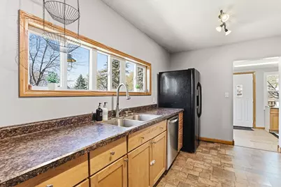 203 2nd Avenue NW, Buffalo, MN 55313 - Photo 2