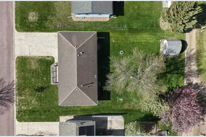 556 Elm Avenue, Westbrook, MN 56183 - Photo 4