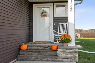 1526 6th Ave NE, Dilworth, MN 56529 - Photo 2