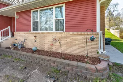 713 7th Avenue Circle SE, Pelican Rapids, MN 56572 - Photo 6