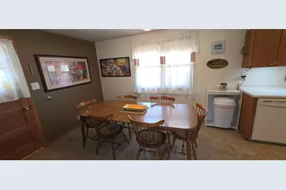 1702 Frank Hall Drive, Albert Lea, MN 56007 - Photo 16