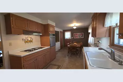 1702 Frank Hall Drive, Albert Lea, MN 56007 - Photo 18
