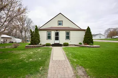 102 4th Avenue SE, Lidgerwood, ND 58053 - Photo 2