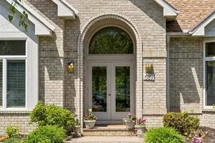 689 Brookside Ln, Mendota Heights, MN 55118 - Photo 4