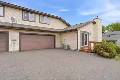 6762 Gretchen Court N, Oakdale, MN 55128 - Photo 6