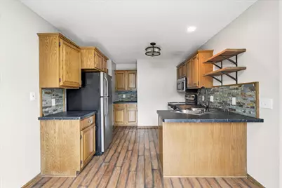 6762 Gretchen Court N, Oakdale, MN 55128 - Photo 20