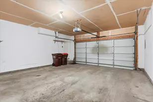 6762 Gretchen Ct N, Oakdale, MN 55128 - Photo 38