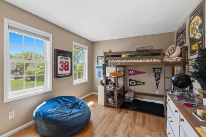711 Bridle Ridge Road, Eagan, MN 55123 - Photo 32