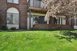7330 York Ave S, Edina, MN 55435 - Photo 2