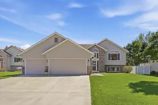 1825 Canton Rd, Prescott, WI 54021 - Photo 1