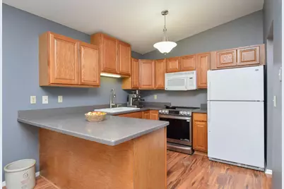 910 94th Avenue NE, Blaine, MN 55434 - Photo 8