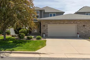 1498 Willow Point Ln SW, Rochester, MN 55902 - Photo 2