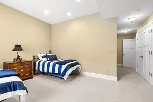 325 Highcroft Ln, Wayzata, MN 55391 - Photo 30