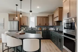10377 Shadyview Ln N, Maple Grove, MN 55311 - Photo 22