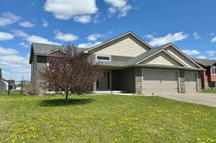 1511 Otter Way, New Richmond, WI 54017 - Photo 2