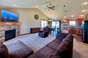 1511 Otter Way, New Richmond, WI 54017 - Photo 6