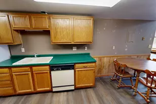 545 Pacific Ave SW, Willmar, MN 56201 - Photo 6