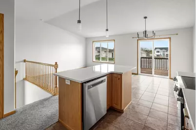 1113 39th Avenue S, Moorhead, MN 56560 - Photo 6