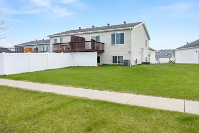 1113 39th Avenue S, Moorhead, MN 56560 - Photo 32