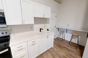 542 Benson Ave SW, Willmar, MN 56201 - Photo 10