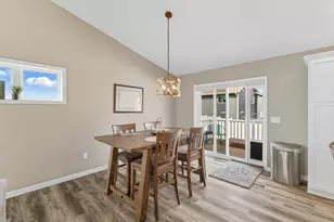 2004 Bluestem Dr, Mankato, MN 56001 - Photo 4