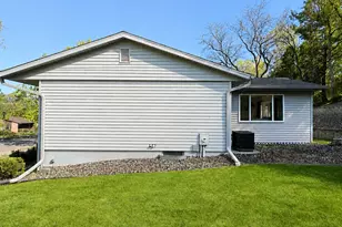 1617 Woodland Dr, Red Wing, MN 55066 - Photo 38