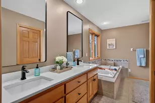 13746 Shenandoah St NE, Ham Lake, MN 55304 - Photo 32