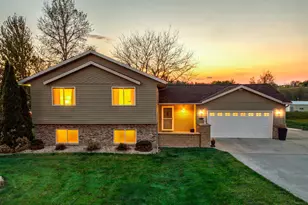 5916 Galaxy Rd, Saint Augusta, MN 56301 - Photo 1