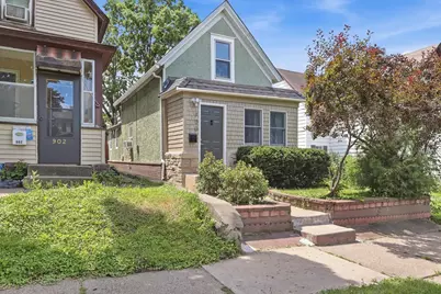 900 Geranium Avenue E, Saint Paul, MN 55106 - Photo 1
