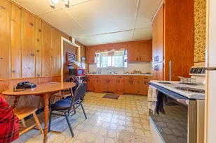 223 Central Ave N, Wayzata, MN 55391 - Photo 38