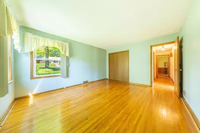 223 Central Avenue N, Wayzata, MN 55391 - Photo 22