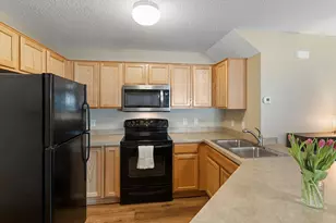 16373 Elm Creek Ln, Lakeville, MN 55044 - Photo 8