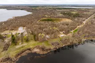 27181 Ridgewood Dr, Merrifield, MN 56465 - Photo 2