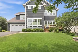 16872 Eagleview Dr, Lakeville, MN 55044 - Photo 2