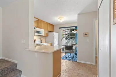 592 Mariner Way, Woodbury, MN 55129 - Photo 6