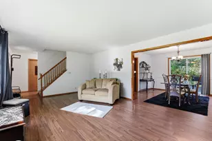 2510 Cavell Ave N, Golden Valley, MN 55427 - Photo 4