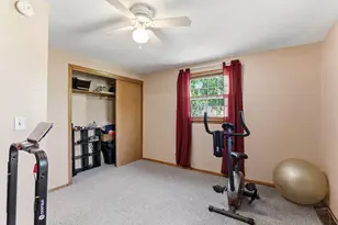 2510 Cavell Ave N, Golden Valley, MN 55427 - Photo 16