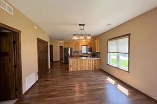 435 Maplewood Ct, Isle, MN 56342 - Photo 8