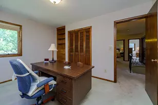 3052 Cherrywood Ct, Eagan, MN 55121 - Photo 16