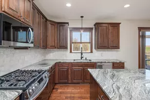 19200 County Rd 40, Belle Plaine, MN 56011 - Photo 18